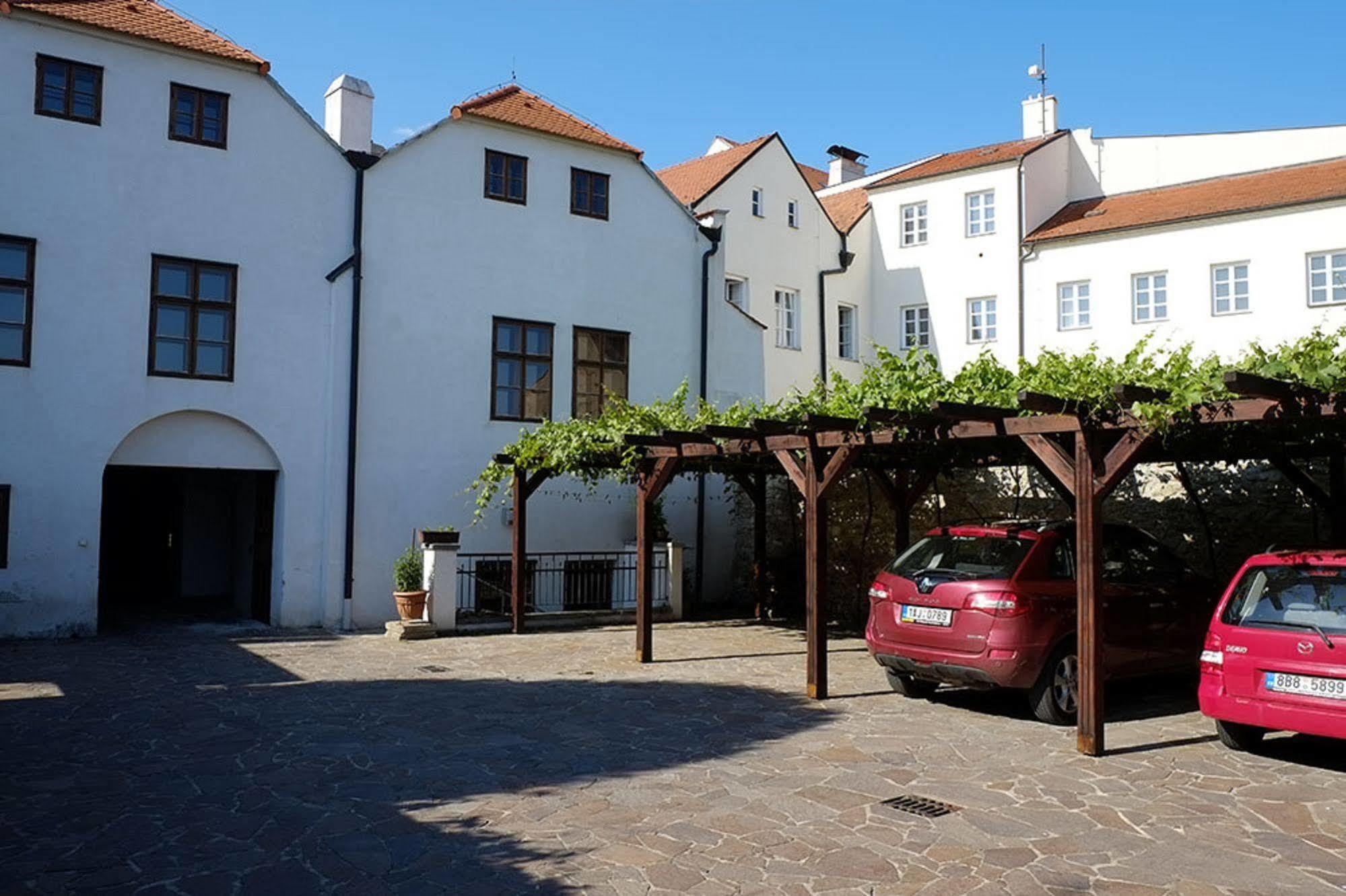 Penzion Austis Znojmo Buitenkant foto